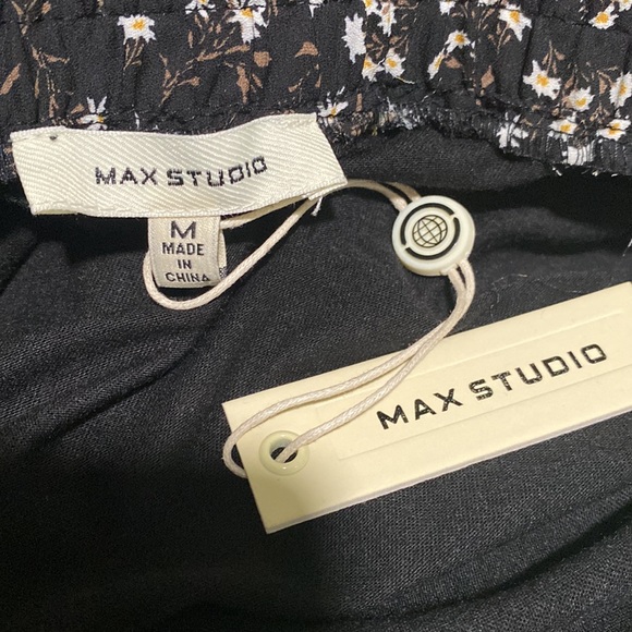 Max Studio Long Squirt - Picture 3 of 4